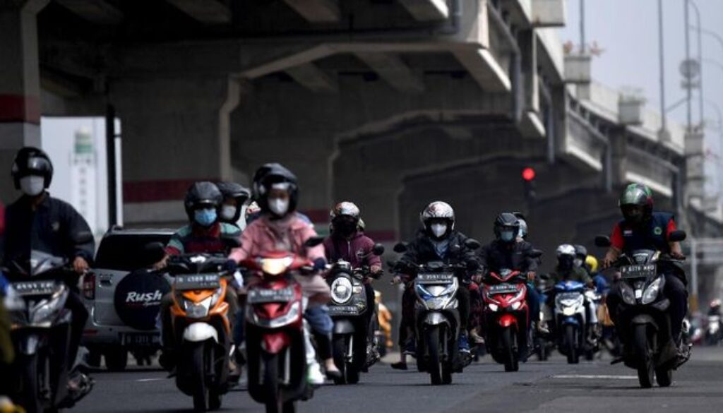 pergerakan-mudik-lokal-di-kalimalang-5_169
